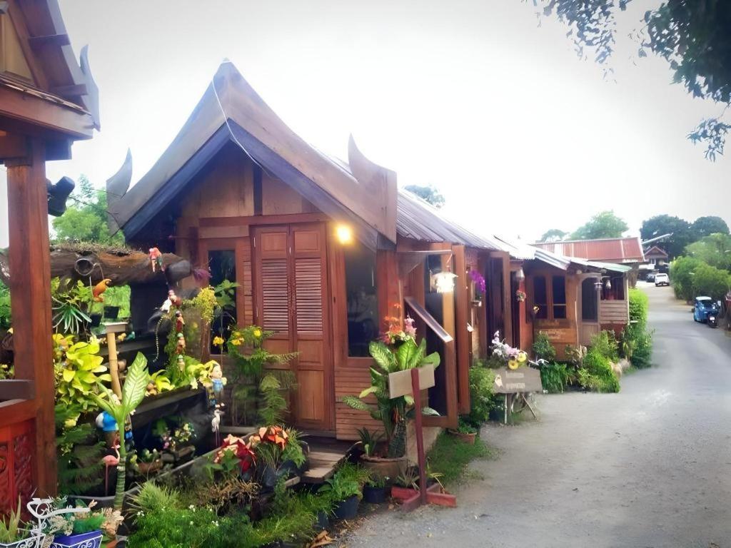 Jidapa Resort Phra Nakhon Si Ayutthaya Exterior photo